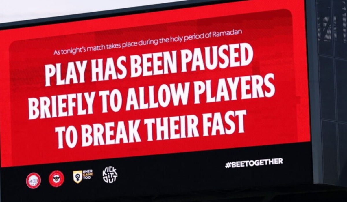 Leeds vs Man City: Laga Dihentikan untuk Buka Puasa Pemain Muslim – Diwarnai Ejekan Oknum Suporter