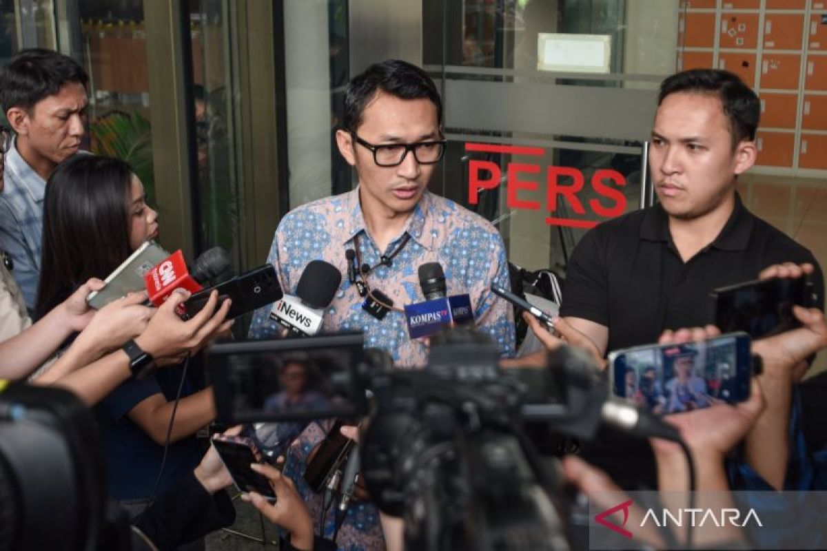 Info Terbaru: KPK sita uang tunai dalam OTT Bupati Cilacap Syamsul Auliya Rachman