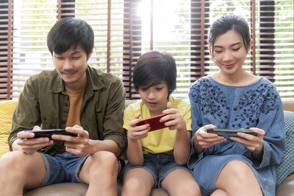 Yang Dibahas: 5 Cara Mengatasi Anak Kecanduan Media Sosial