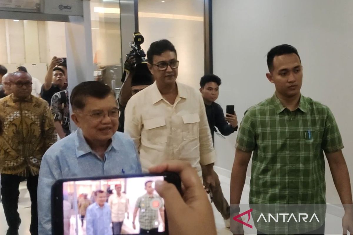 Momen Bersejarah: JK datangi Bareskrim Polri laporkan dugaan pencemaran nama baik