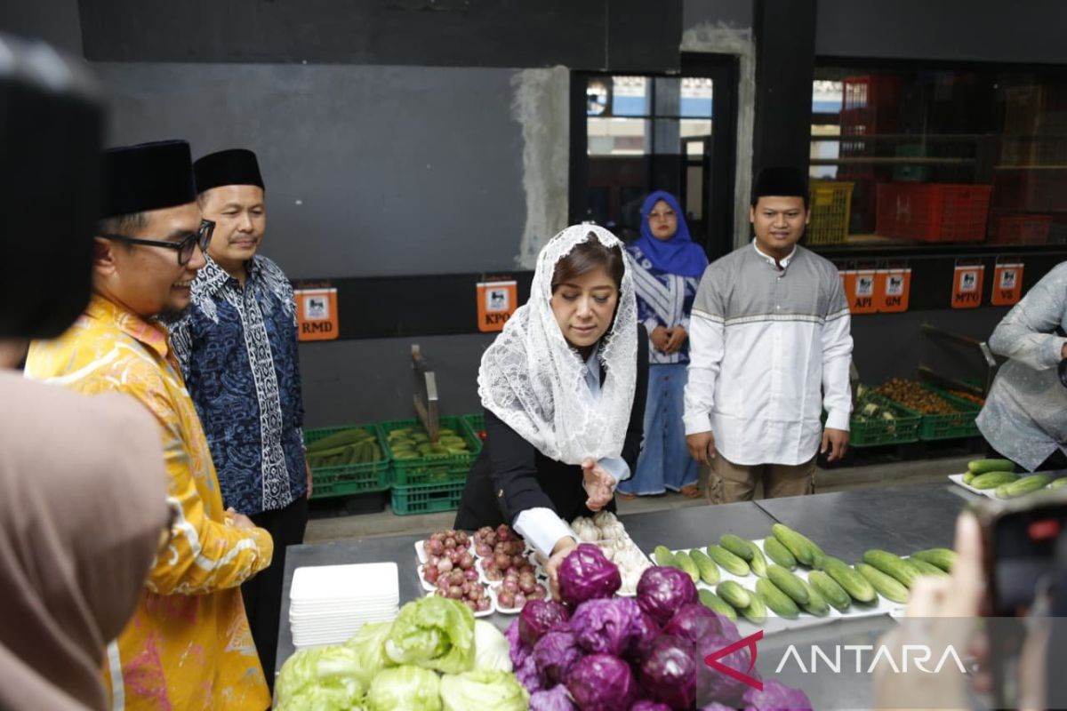 Latest Program: Masyarakat diminta selektif manfaatkan teknologi