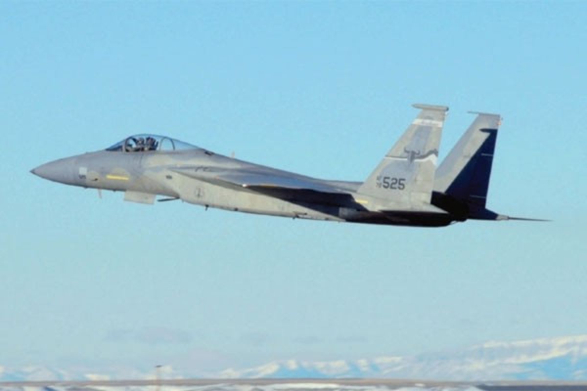 Berita Penting: Jet tempur AS serang Iran saat mencari pilot F-15 yang hilang