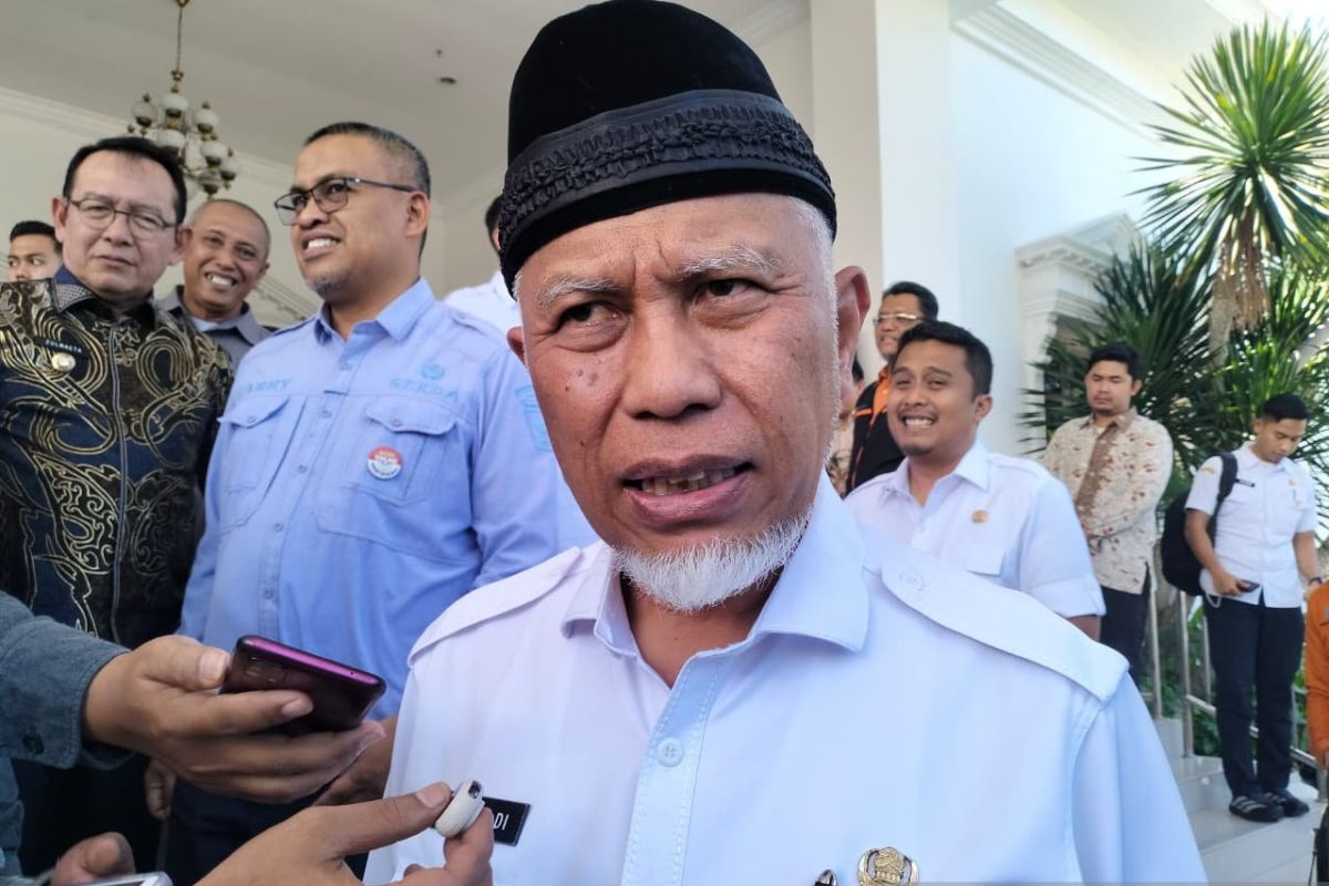 Yang Terjadi Saat: Gubernur: Pemerintah segera bangun pabrik pengolahan gambir di Sumbar