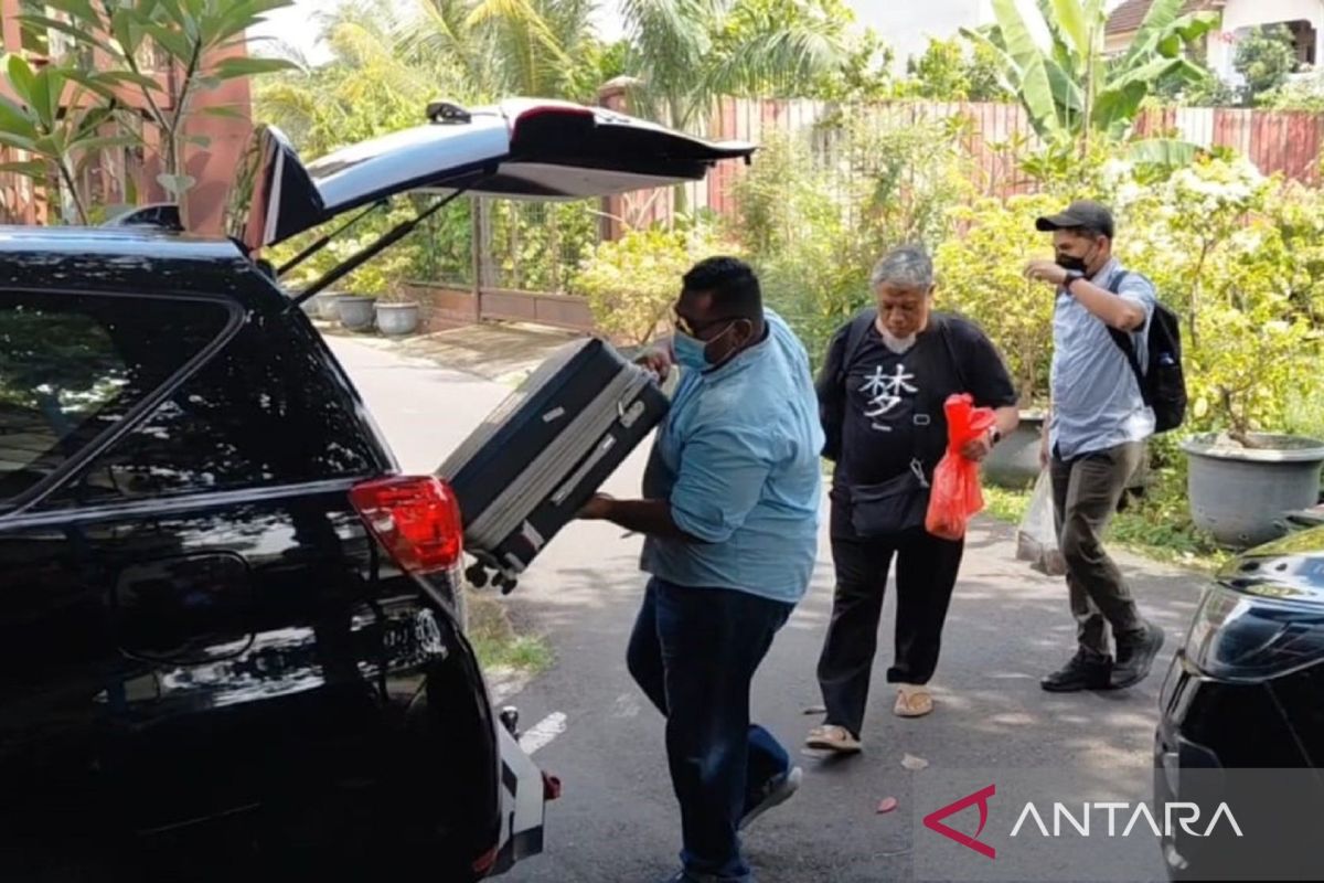 KPK lanjut geledah rumah Dirut PDAM Kota Madiun terkait kasus Maidi