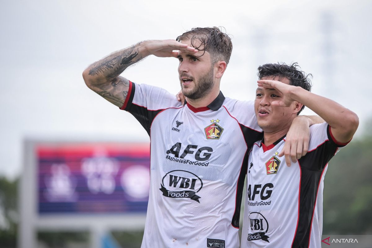 Ernesto Gomez cetak dua gol saat Persik kalahkan Arema 3-2
