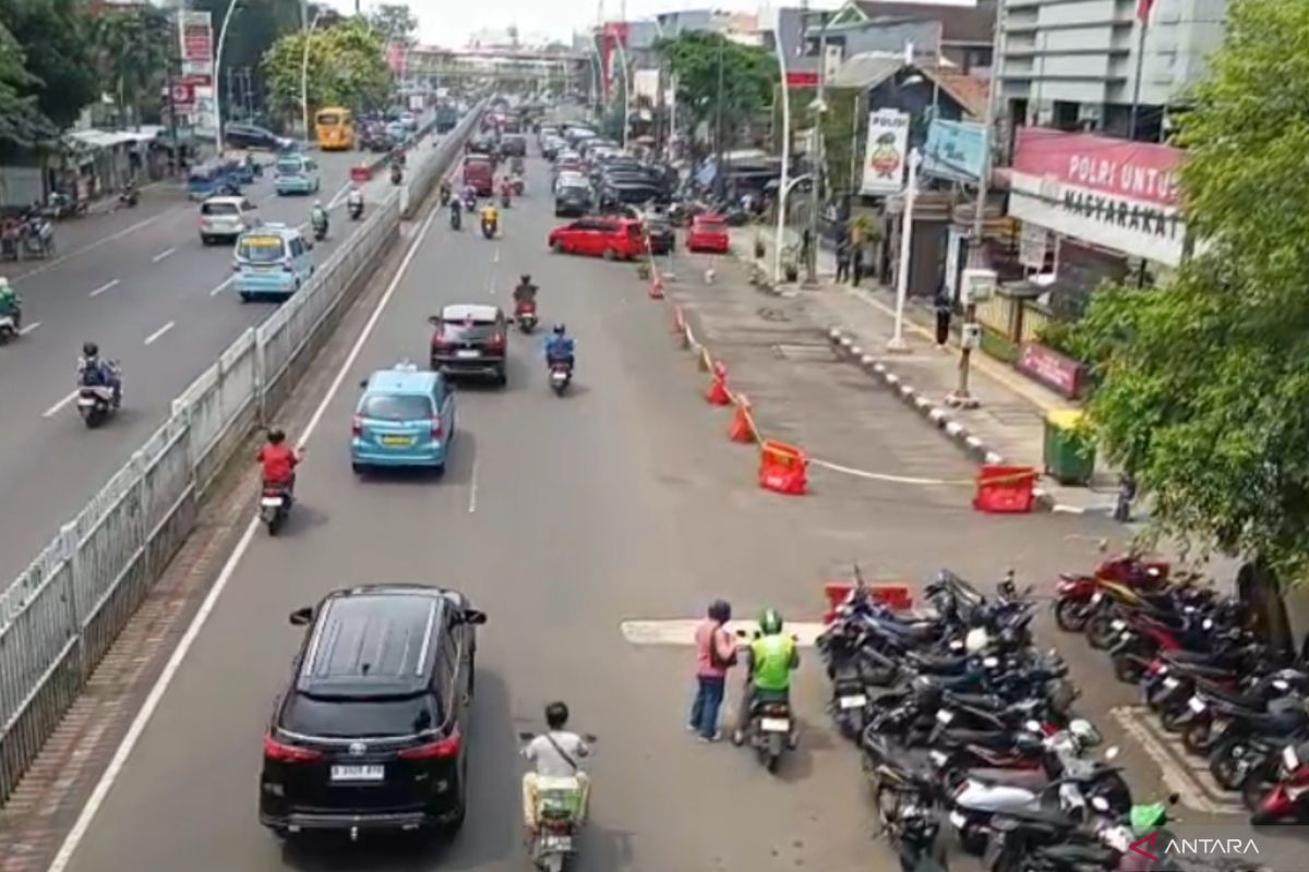 Sudinhub Jaktim kaji parkir resmi di Jalan Matraman Raya