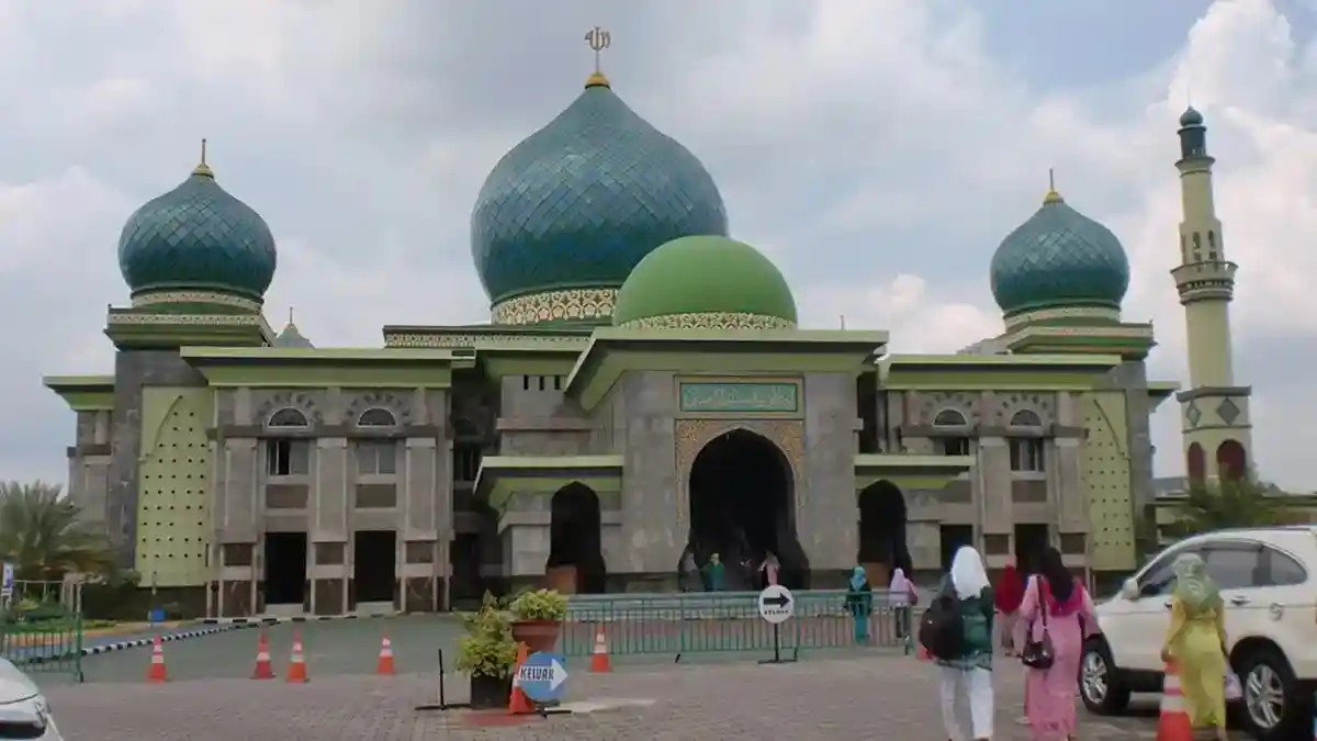 JADWAL-IMSAKIYAH-RIAU-Masjid-Agung-Annur-Pekanbaru-Riau-Tribun-PekanbaruVini-Dwinita