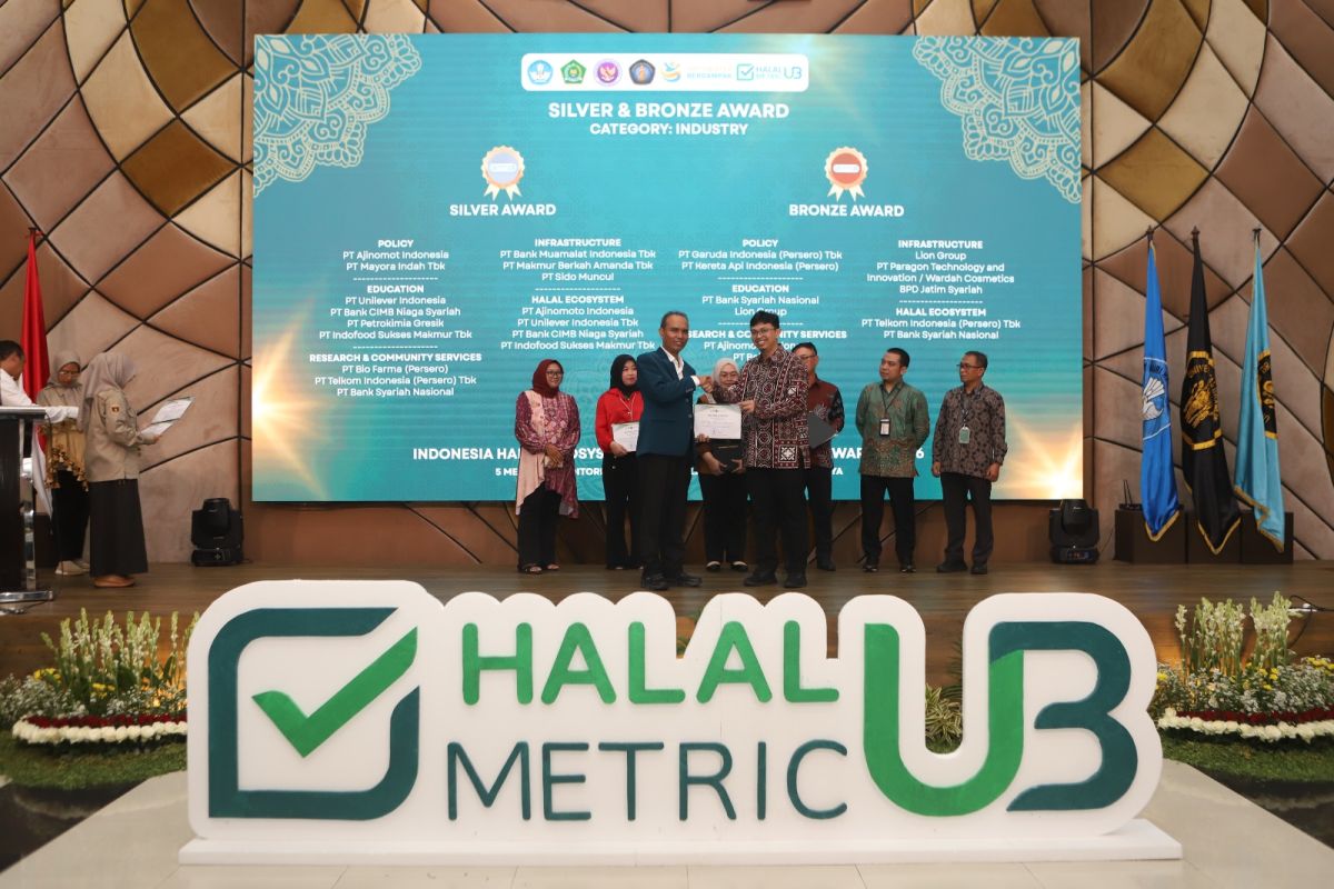 Visit Agenda: Bio Farma Raih Silver Award UB Halal Metric Awards 2026, Perkuat Komitmen pada Ekosistem Halal Sektor Life Science